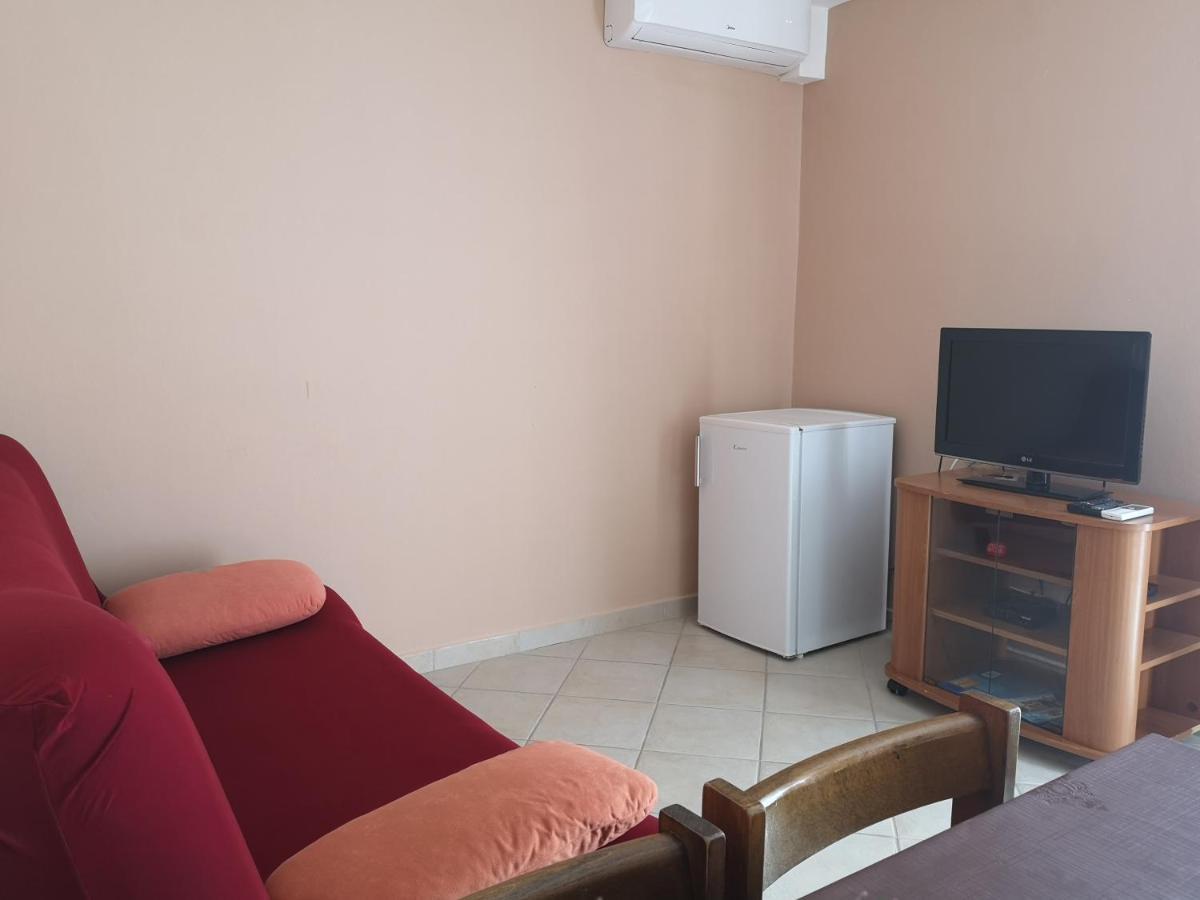 Apartmani Olivera 2 Supetarska Draga Ngoại thất bức ảnh
