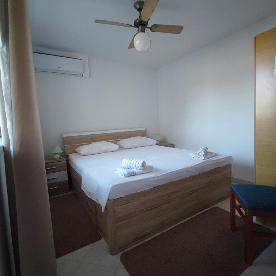Apartmani Olivera 2 Supetarska Draga Ngoại thất bức ảnh