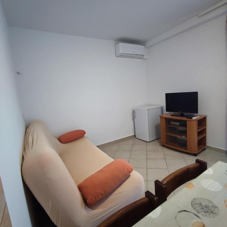 Apartmani Olivera 2 Supetarska Draga Ngoại thất bức ảnh