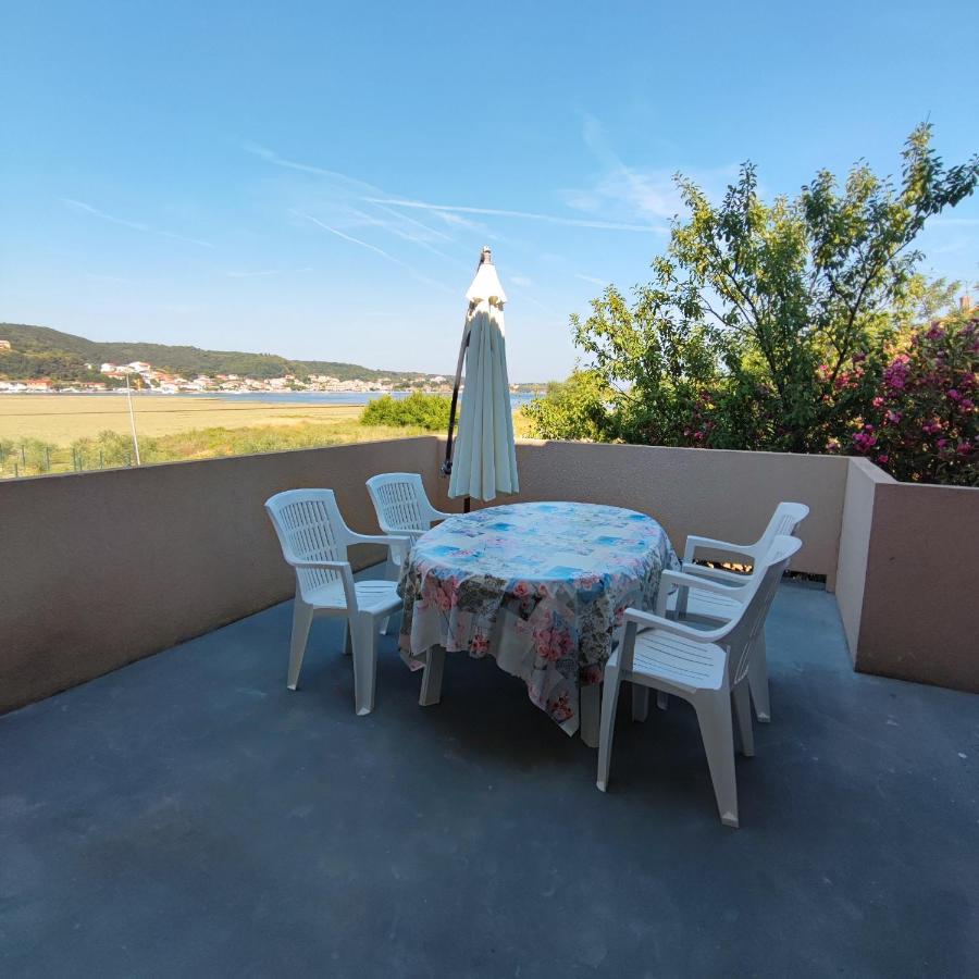 Apartmani Olivera 2 Supetarska Draga Ngoại thất bức ảnh