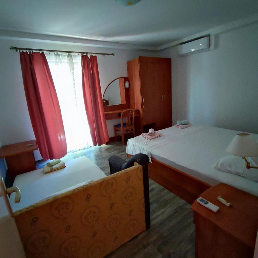 Apartmani Olivera 2 Supetarska Draga Ngoại thất bức ảnh
