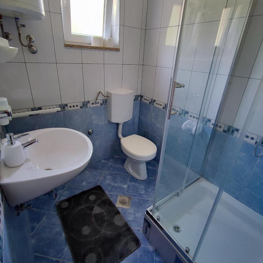 Apartmani Olivera 2 Supetarska Draga Ngoại thất bức ảnh